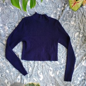 Cute XS Cropped Sweater